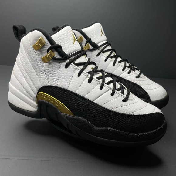 🔥SOLD🔥 Used Air Jordan 12 Royalty Taxi Women Size 7.5 Kids size : 6 - Picture 1 of 7